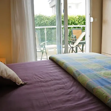 Luxury In Award Winning Private, Small Community Location 아파트 시데